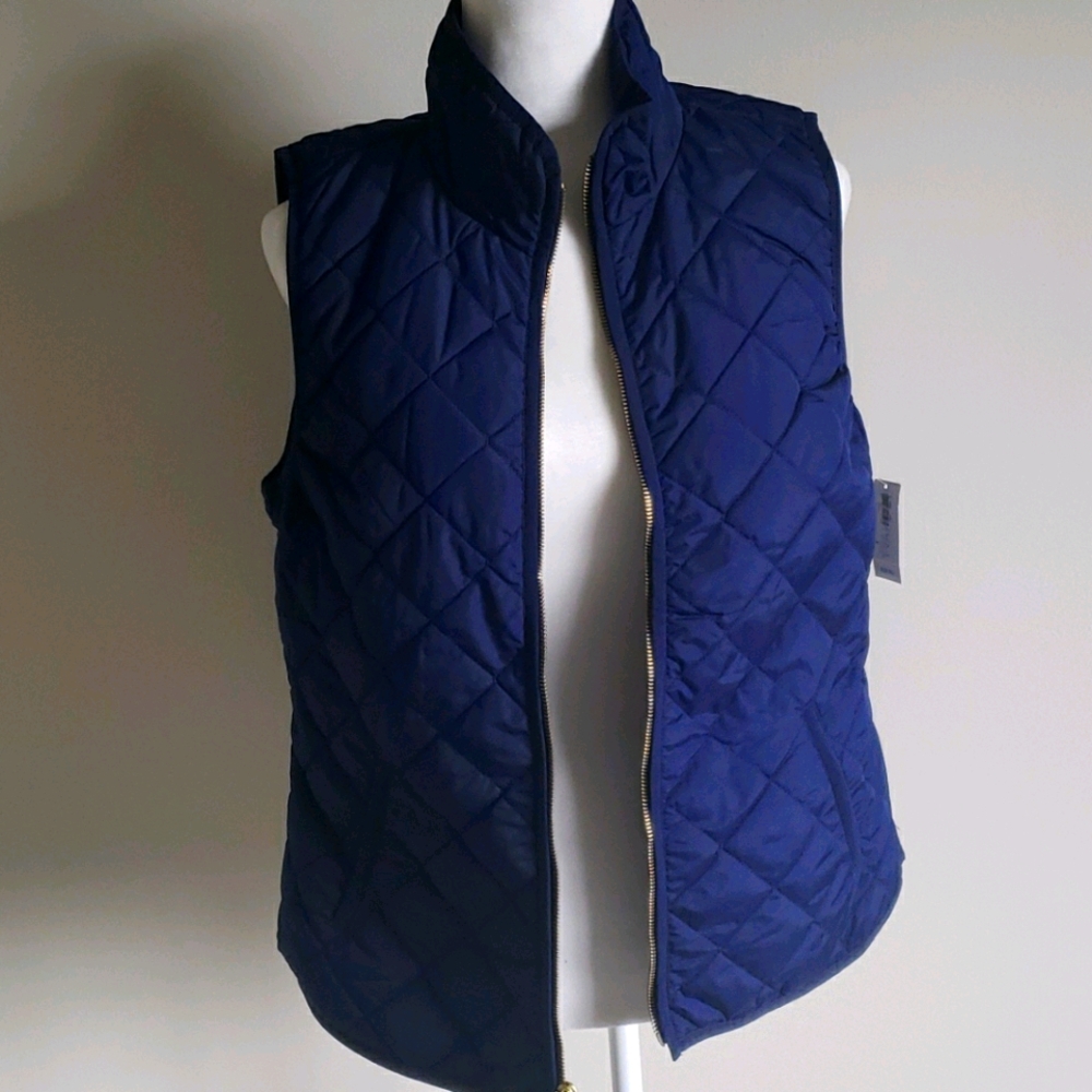 NWT Old Navy Quilted Vest - Navy Blue - M